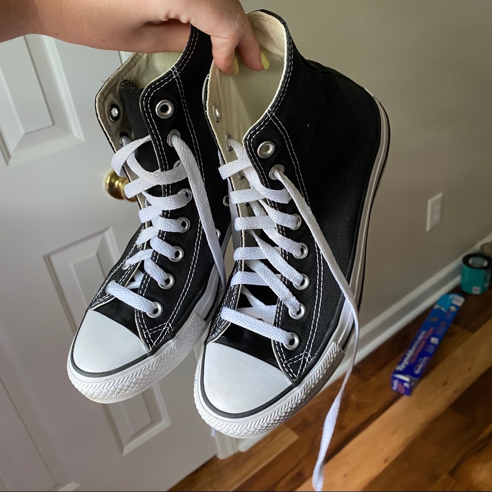 Black high top converse